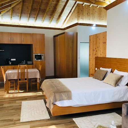 Amu- Apartamentos Misterios Da Urzelina Exteriör bild