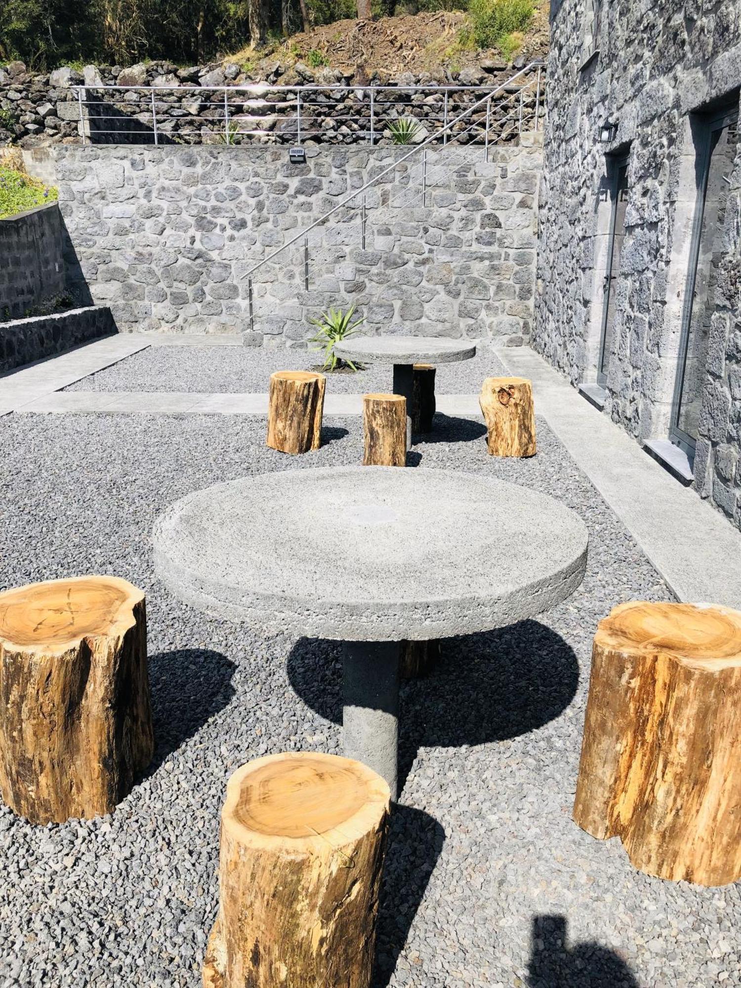 Amu- Apartamentos Misterios Da Urzelina Exteriör bild