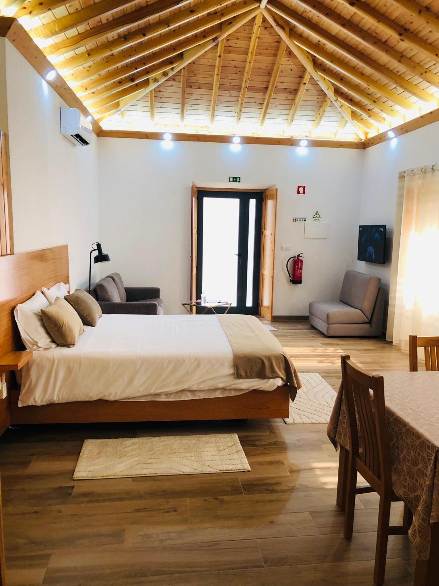 Amu- Apartamentos Misterios Da Urzelina Exteriör bild